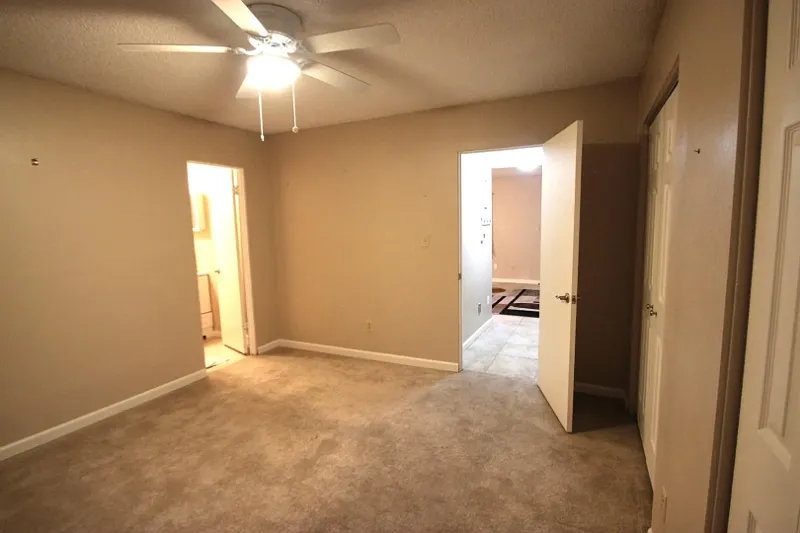 1708 Sawyer Way — Photo 4