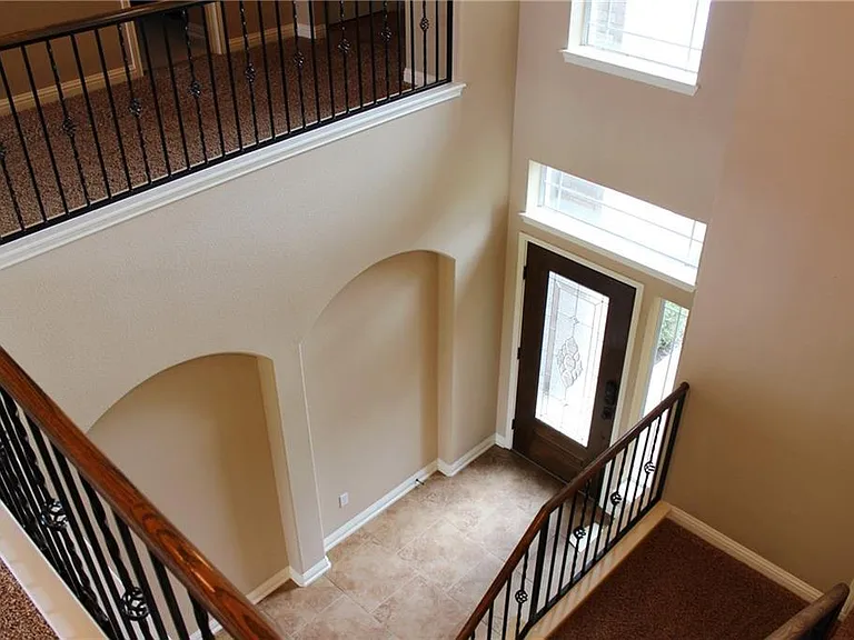 19500 Sangremon Way — Photo 26