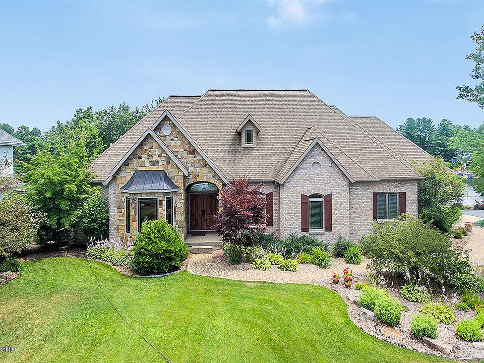 1st image of 12500 Horseshoe Dr #26