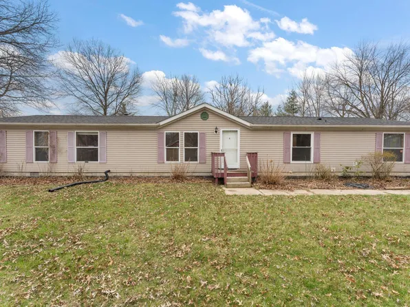 310 Iroquois Trl, Burns Harbor, IN 46304