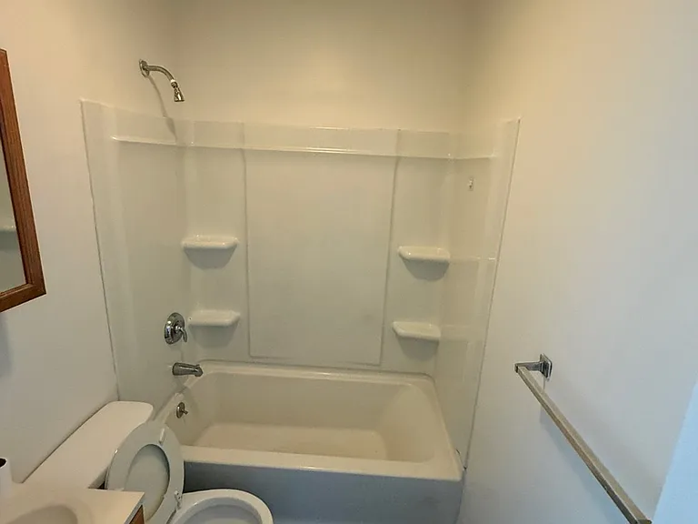 79 Orange St #1E — Photo 2