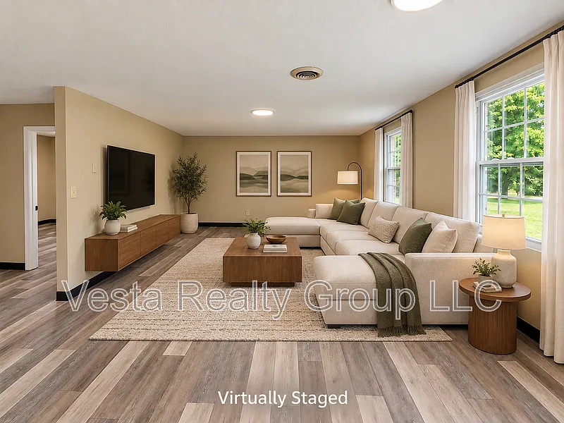 2 bed, 1.0 bath, 942 sqft, $1,200 — Photo 4