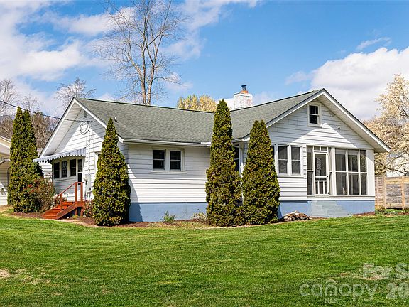 2nd image of 994 Riceville Rd