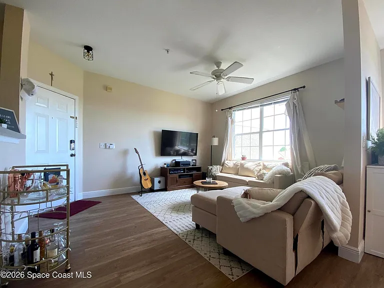1776 Sophias Dr #301 — Photo 5