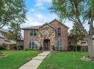 7102 Waterbury Dr, Rowlett, TX 75089