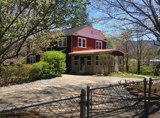 110 Reger Ave, Swannanoa, NC 28778