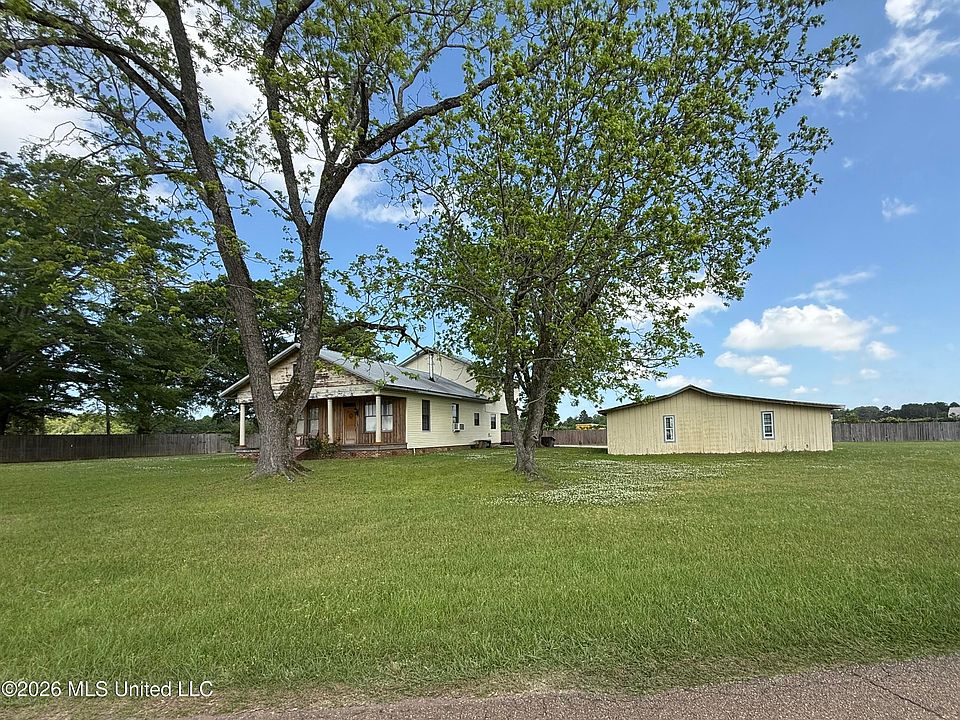 1st image of 169 Bankhead Ln