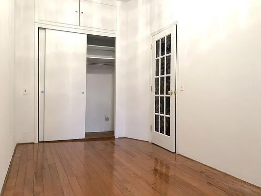 Rented by REAL New York | media 21