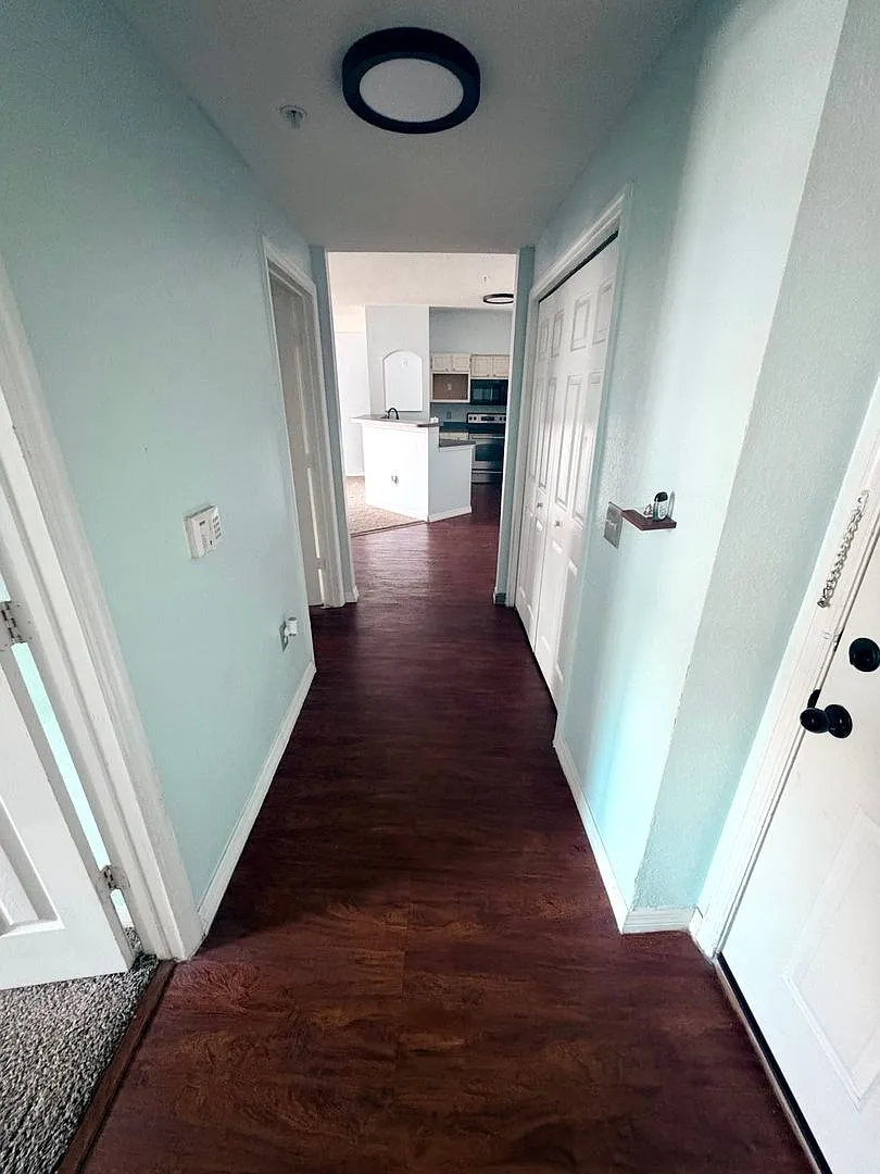 3280 Soho St — Photo 3