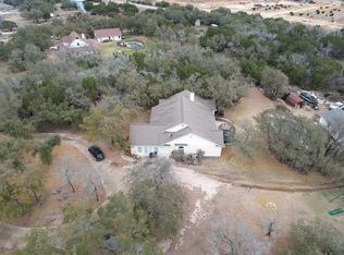 180 Thoroughbred Trce, Liberty Hill, TX 78642