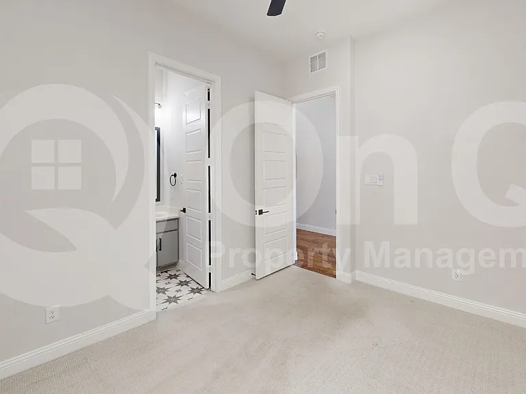 10678 Grayhead Dr — Photo 11