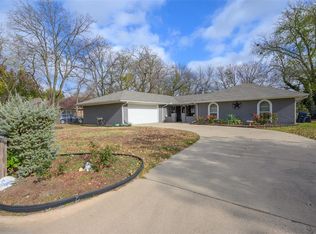2204 Yorkshire St, Denton, TX 76209