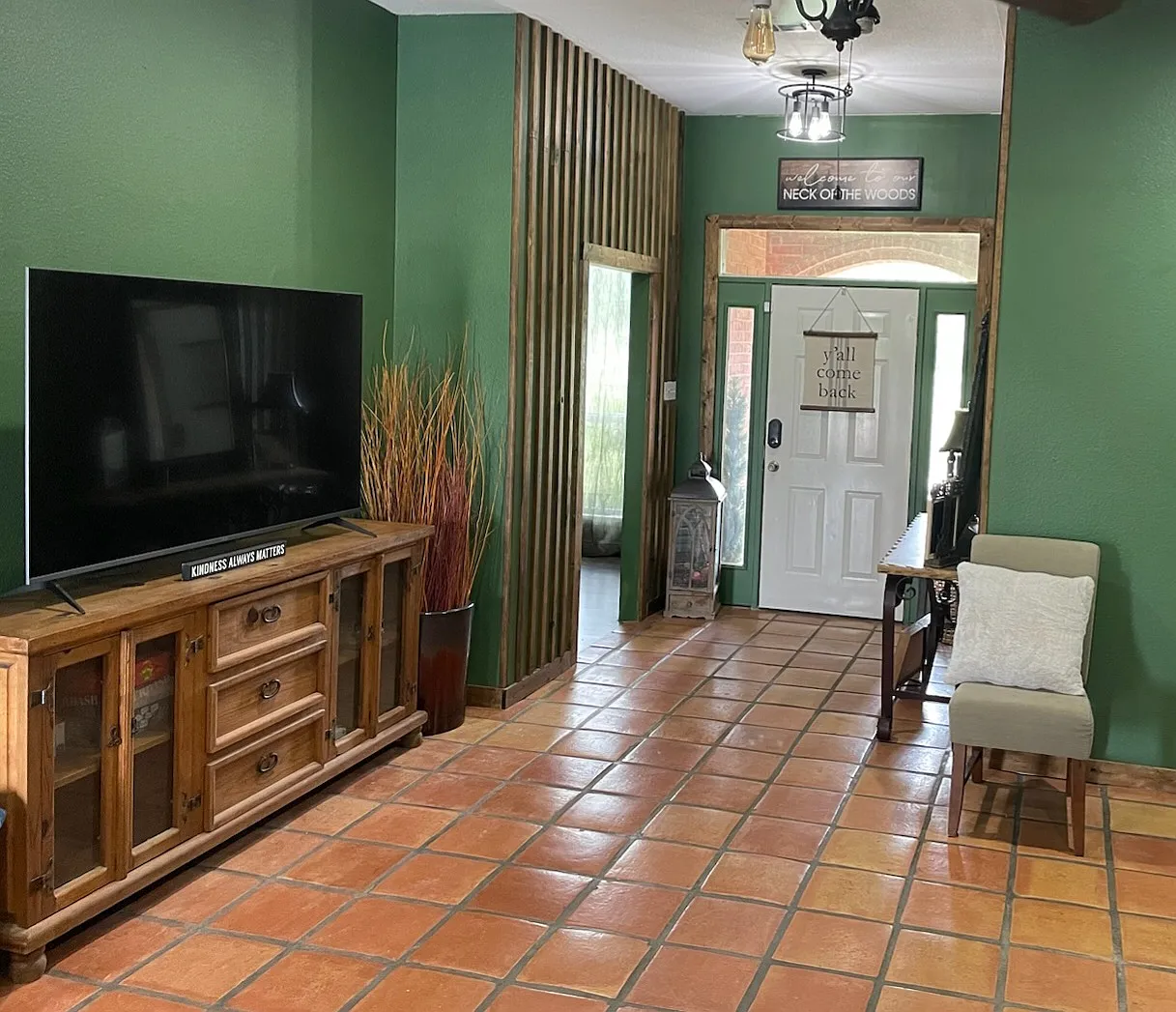 4421 Acton Hwy — Photo 2
