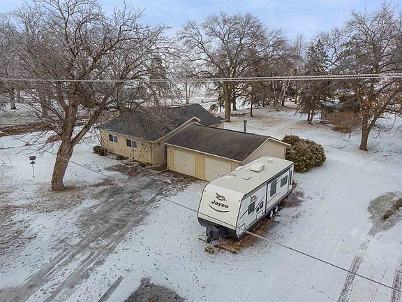 4th image of 2744 N Peterson Beach Dr