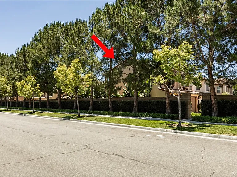 37 Larkfield — Photo 7