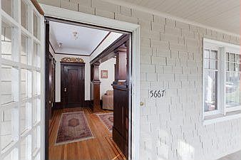 Entry Hall :: 5667 Oak Grove Ave