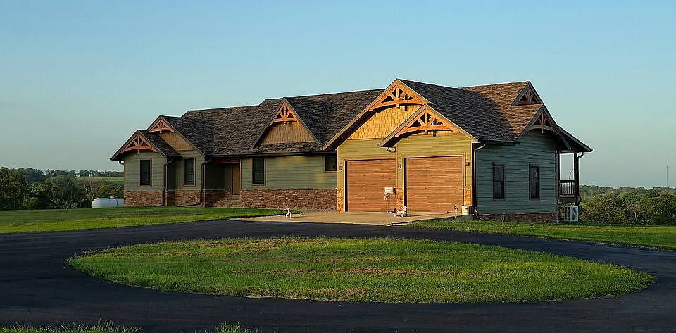 1st image of 132 County Road 900