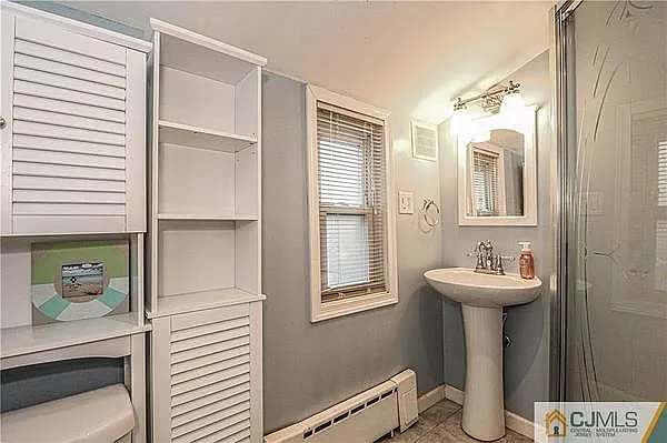 Cedarwood Dr — Photo 6