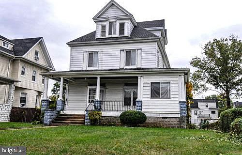 2nd image of 4011 Maine Ave