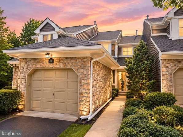 51 Briarwood Ct, Princeton, NJ 08540