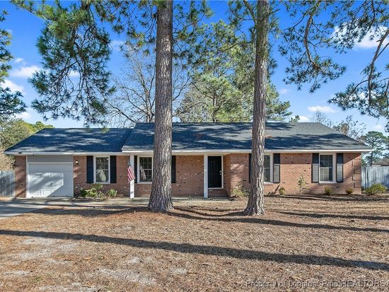 6842 Timbercroft Ln, Fayetteville, NC 28314