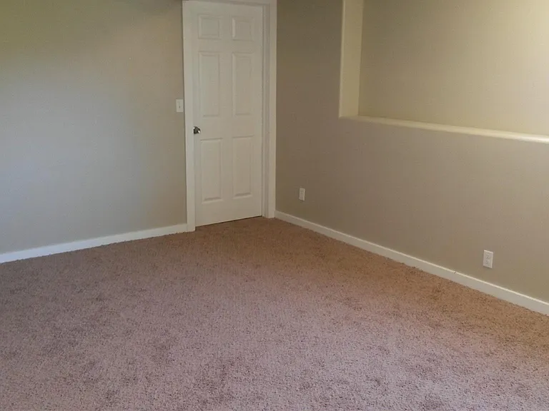 2090 W Theresa Cv — Photo 17