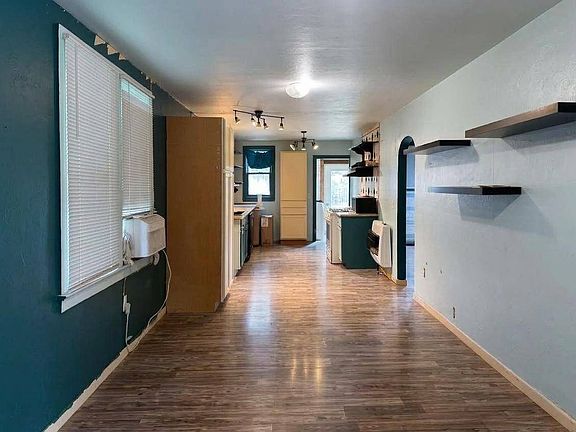 2nd image of 332 2nd St