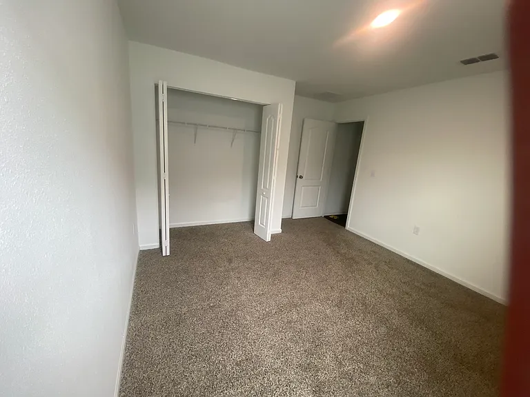4270 Quaking St — Photo 13