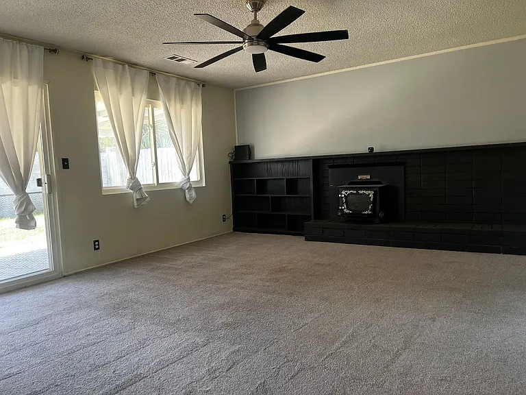 1065 Lassen Dr — Photo 10