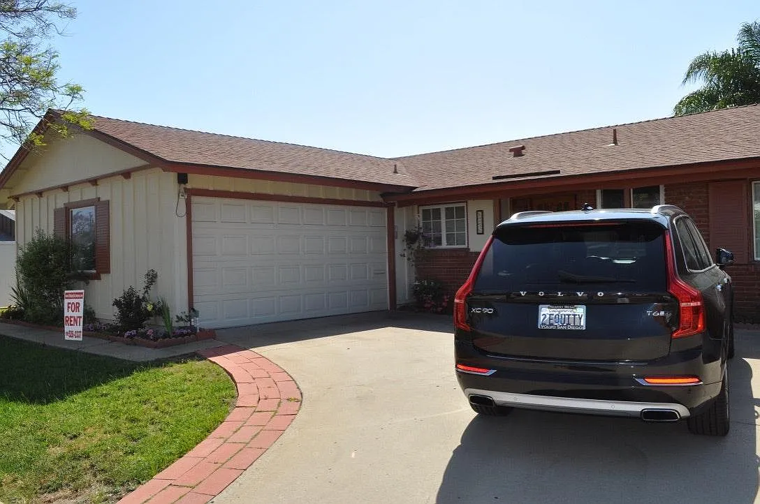 3 bed, 1845 sqft, $3,895 — Photo 1