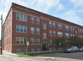 3201 W George St APT 3, Chicago, IL 60618