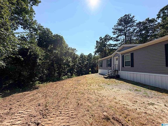 2nd image of 135 Oakview Dr