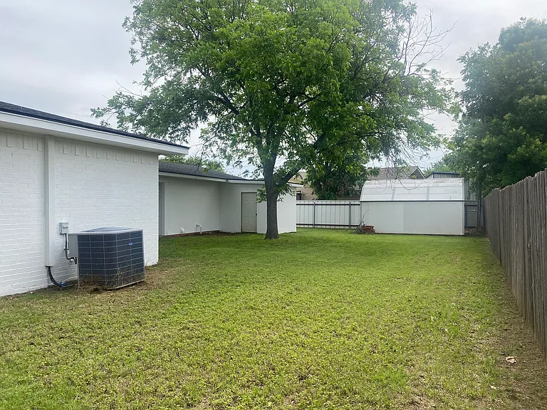 4501 Hughes Dr — Photo 41