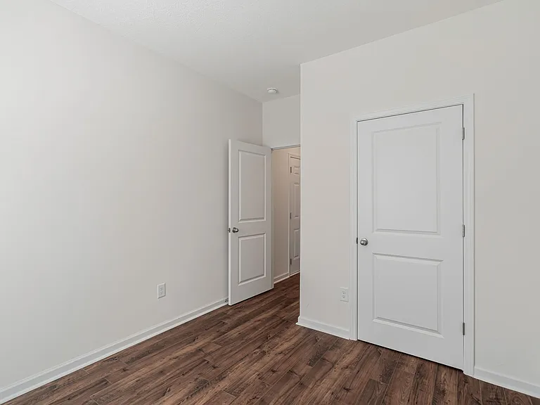12356 Manhattan Ln — Photo 17