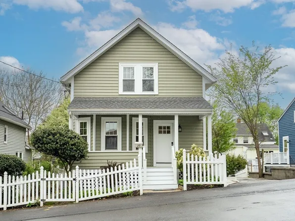 20 Riverview St, Dedham, MA 02026