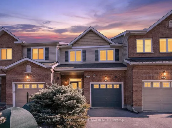 102 Windance Cres, Ottawa, ON K2W 0A7