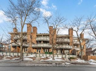 2 Columbus Ave #6, Ottawa, ON K1K1R3