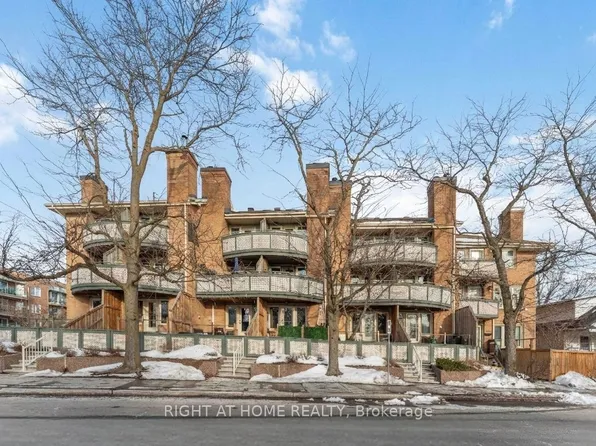 2 Columbus Ave #6, Ottawa, ON K1K 1R3