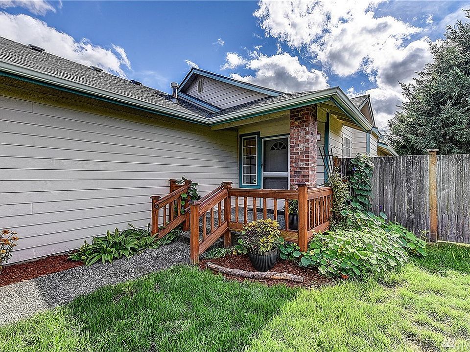 1st image of 6100 44th Pl NE