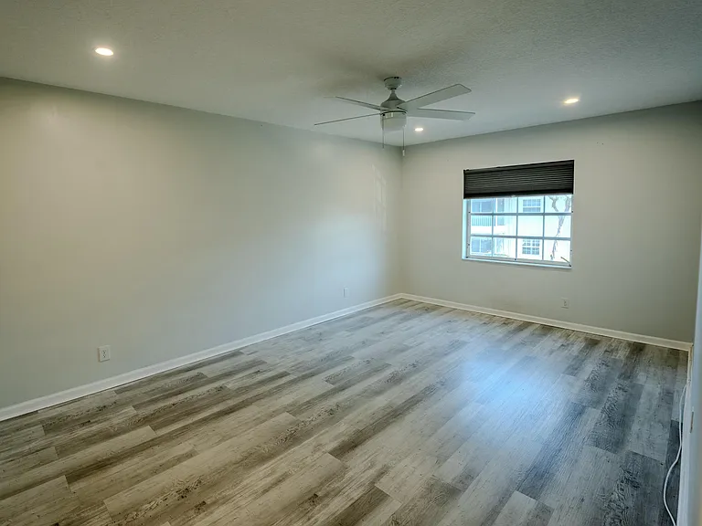 6231 Bay Club Dr #4 — Photo 8