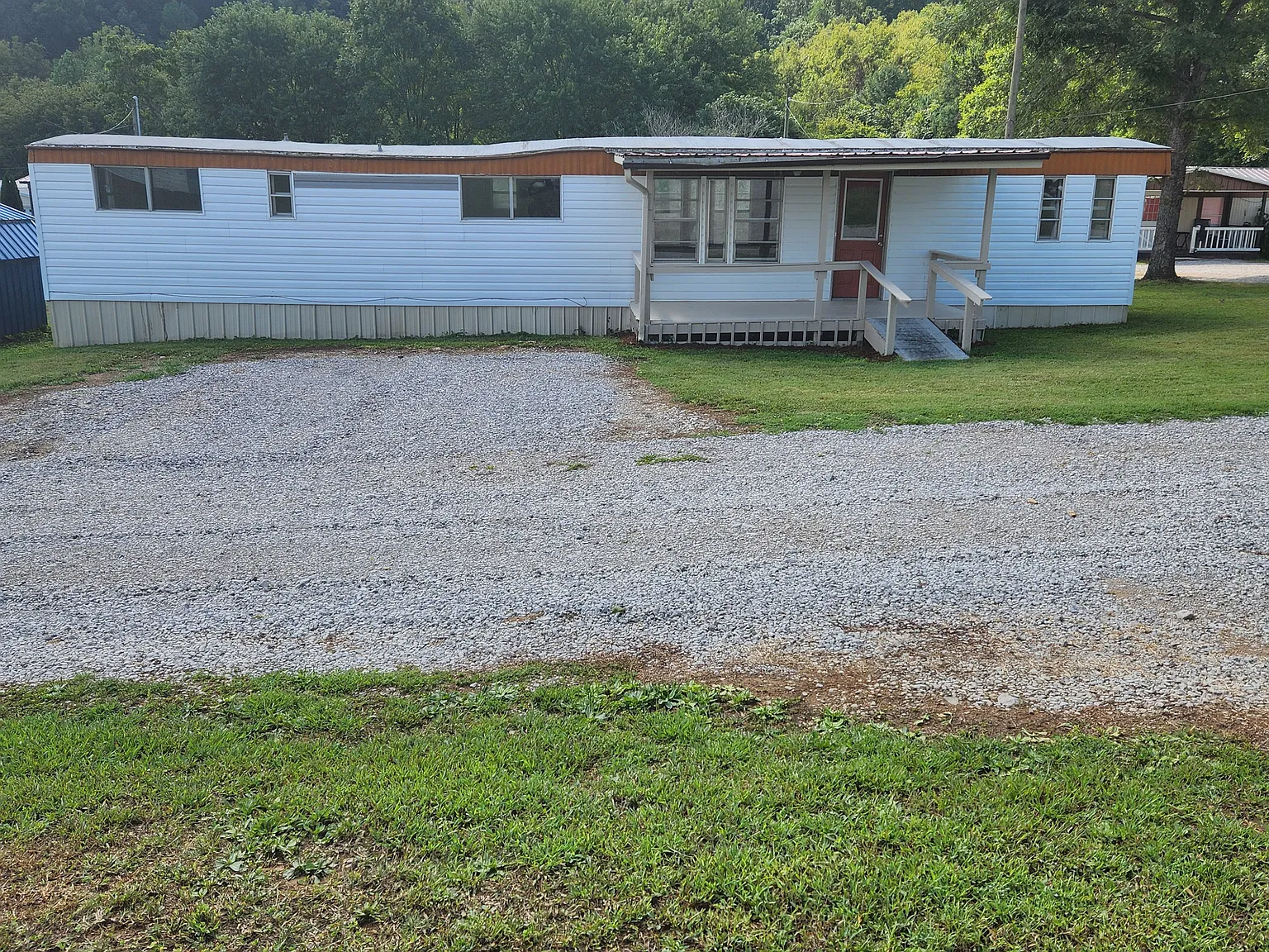 2 bed, 1000 sqft, $650 — Photo 1