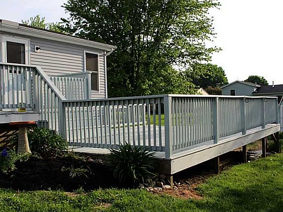 3rd image of 4274 Emily St
