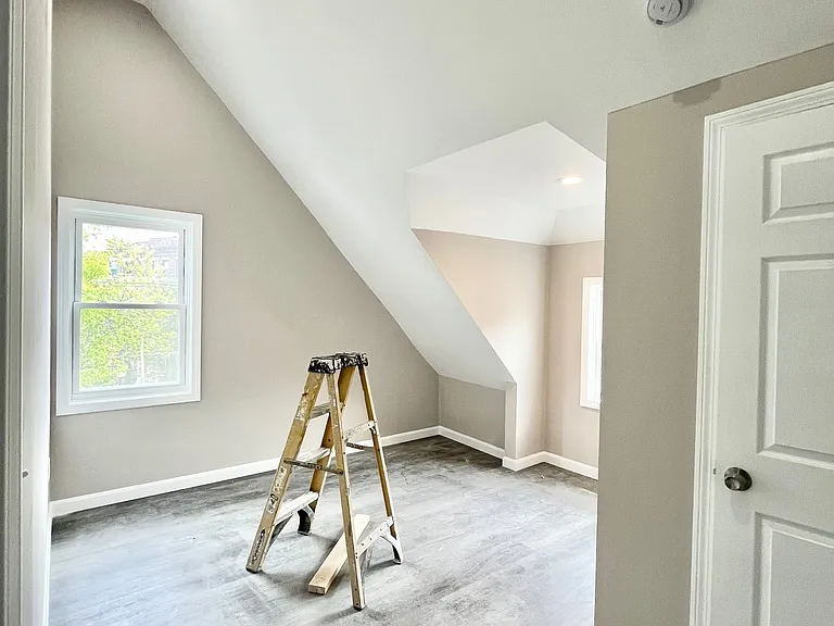 16 Long Ave #1 — Photo 6