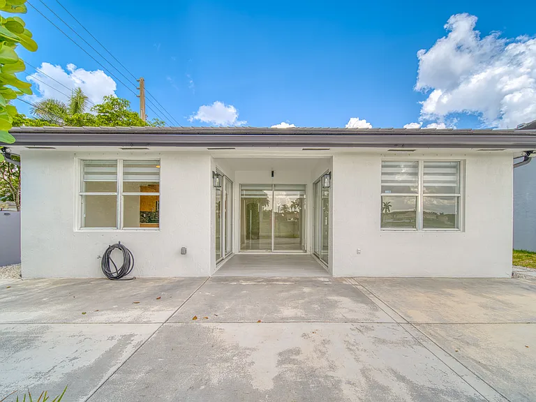 15950 SW 71st Ter — Photo 27