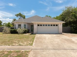 2232 Orion Lake Dr, Navarre, FL 32566