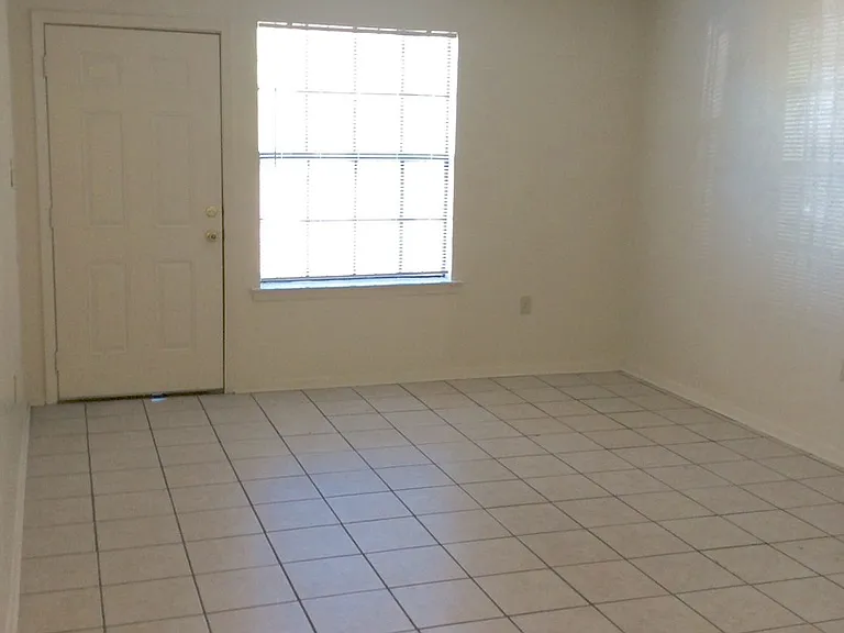 8505 Leake Ave #A-D — Photo 3