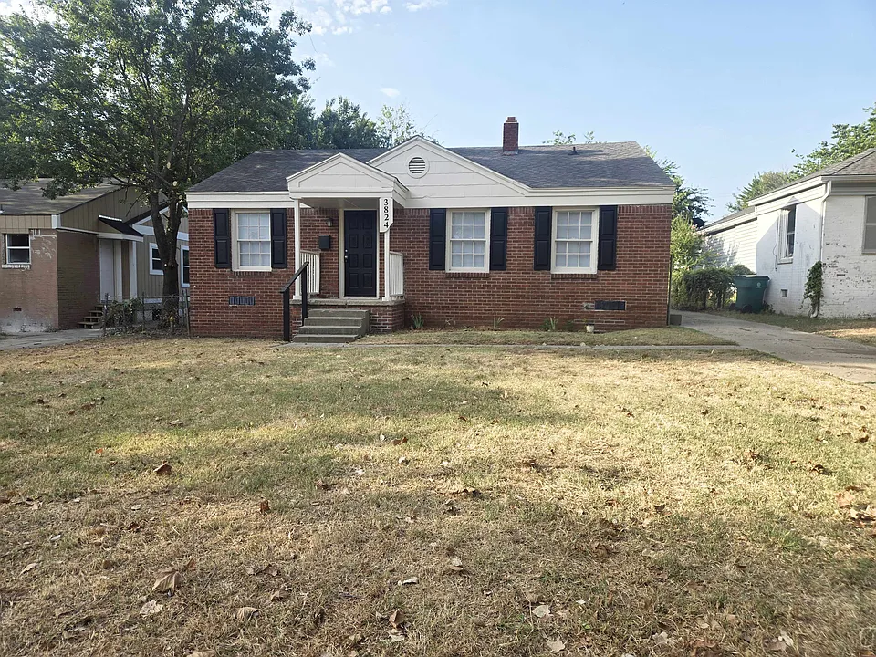 3824 NW 25th St