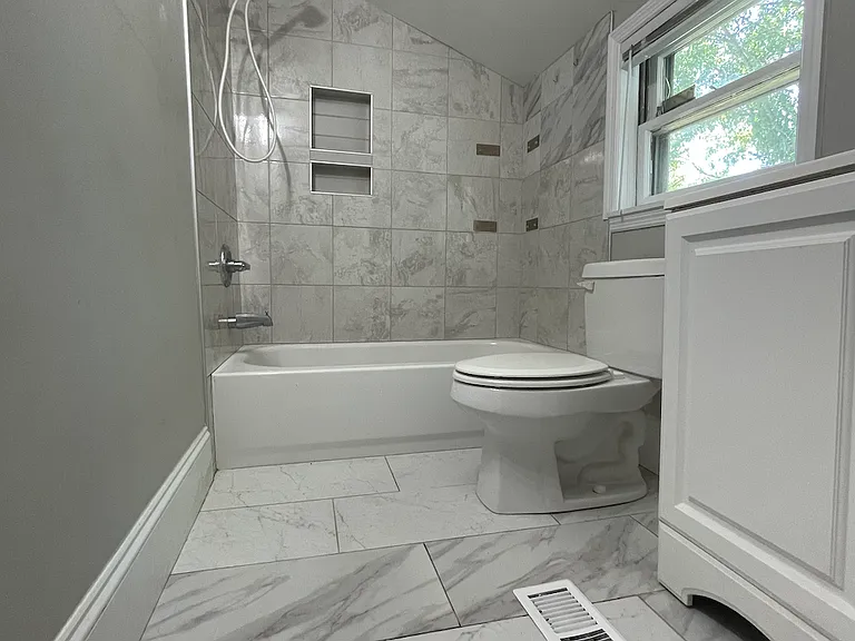 27 Sirrine St — Photo 17