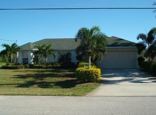 2201 SW Chestnut Ln, Port Saint Lucie, FL 34953