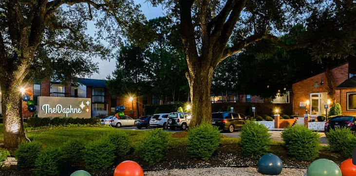 Daphne Apartments